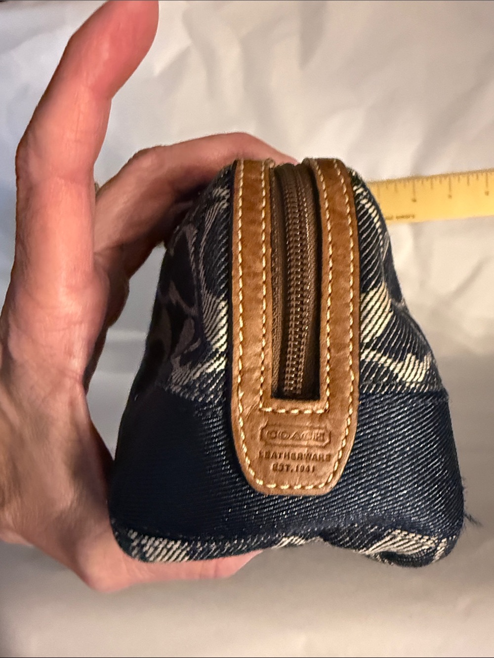 Coach anniversary striped denim blue and Ivory Signature Canvas Zip Pouch 40756 - Picture 11 of 16